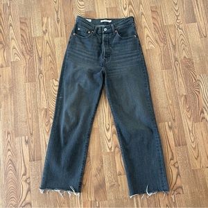 Levi’s Ribcage Straight size 27